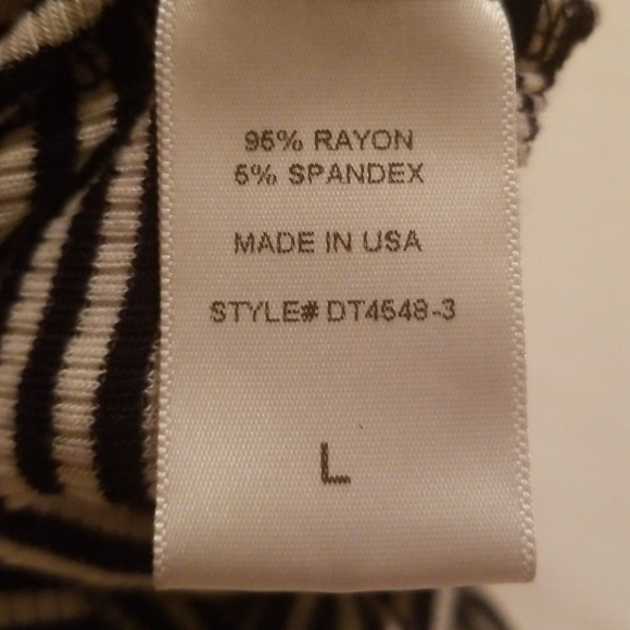 ๐ด Striped Crop Top - Picture 6 of 6